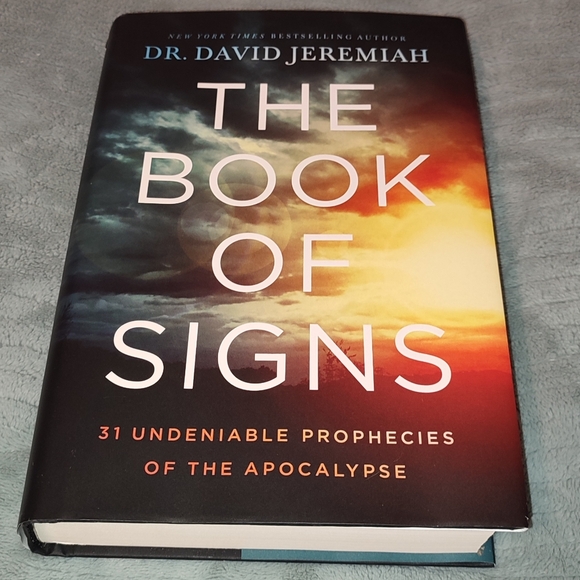 The Book of Signs by Dr. David Jeremiah - Picture 1 of 3